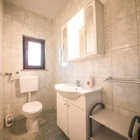 Pensionat And By The Sea - Mulo, Zadar - 5848 Vrsi